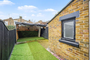 Photo 13- click for photo gallery